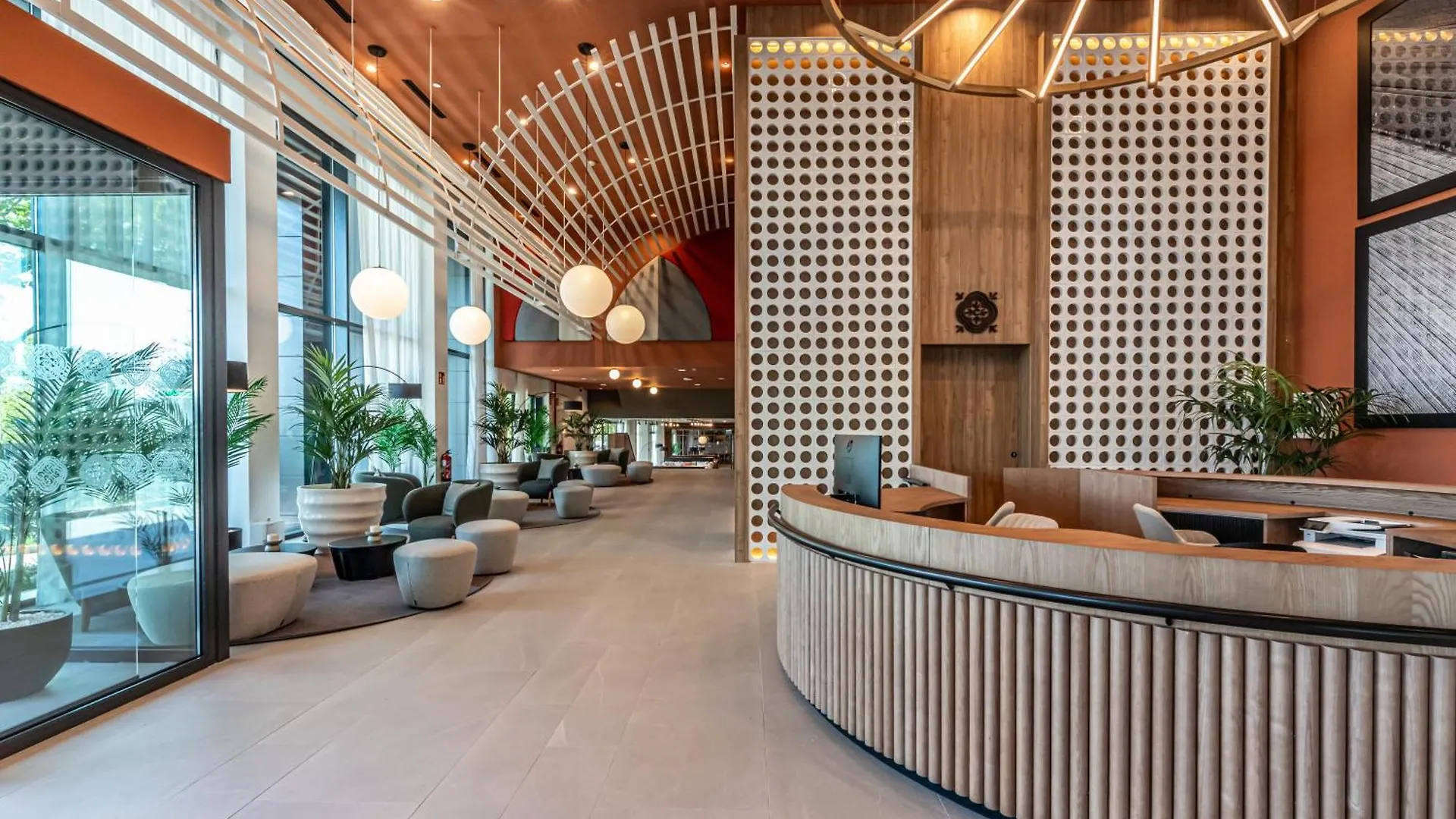Aparthotel Be Casa - San Sebastian De Los Reyes Spain