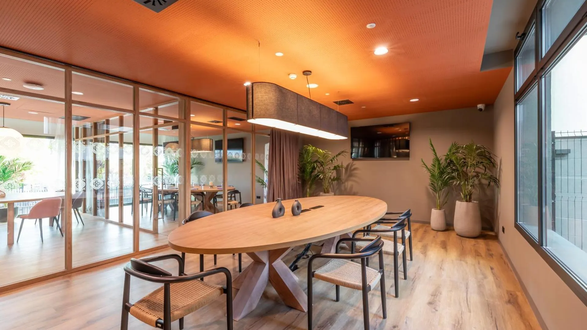 Aparthotel Be Casa - San Sebastian De Los Reyes